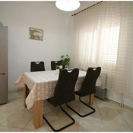 Primošten Apartments And Rooms Mirja-Parking المظهر الخارجي الصورة