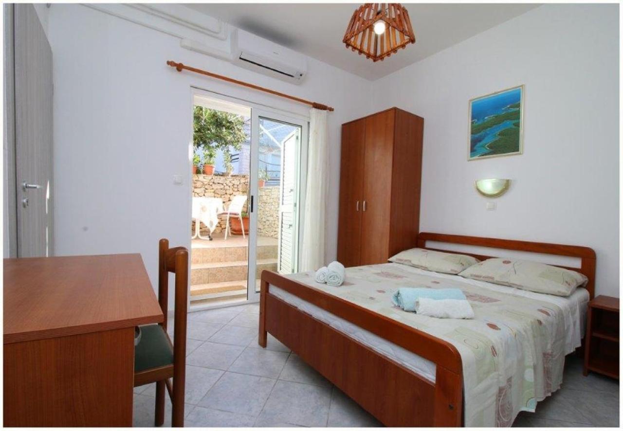 Primošten Apartments And Rooms Mirja-Parking المظهر الخارجي الصورة
