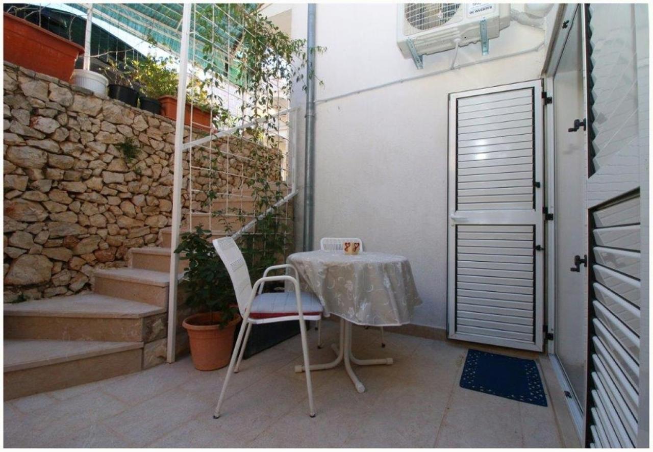 Primošten Apartments And Rooms Mirja-Parking المظهر الخارجي الصورة