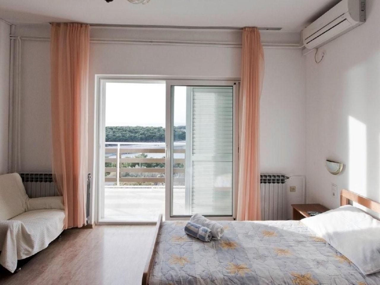 Primošten Apartments And Rooms Mirja-Parking المظهر الخارجي الصورة